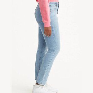 NWT Levi's 501s Straight Leg Light Wash Jeans Sz 29
